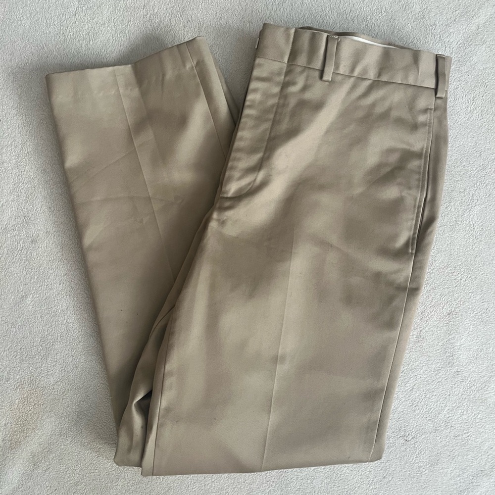 Lands’ End “Tailored Fit” pants sz 30
